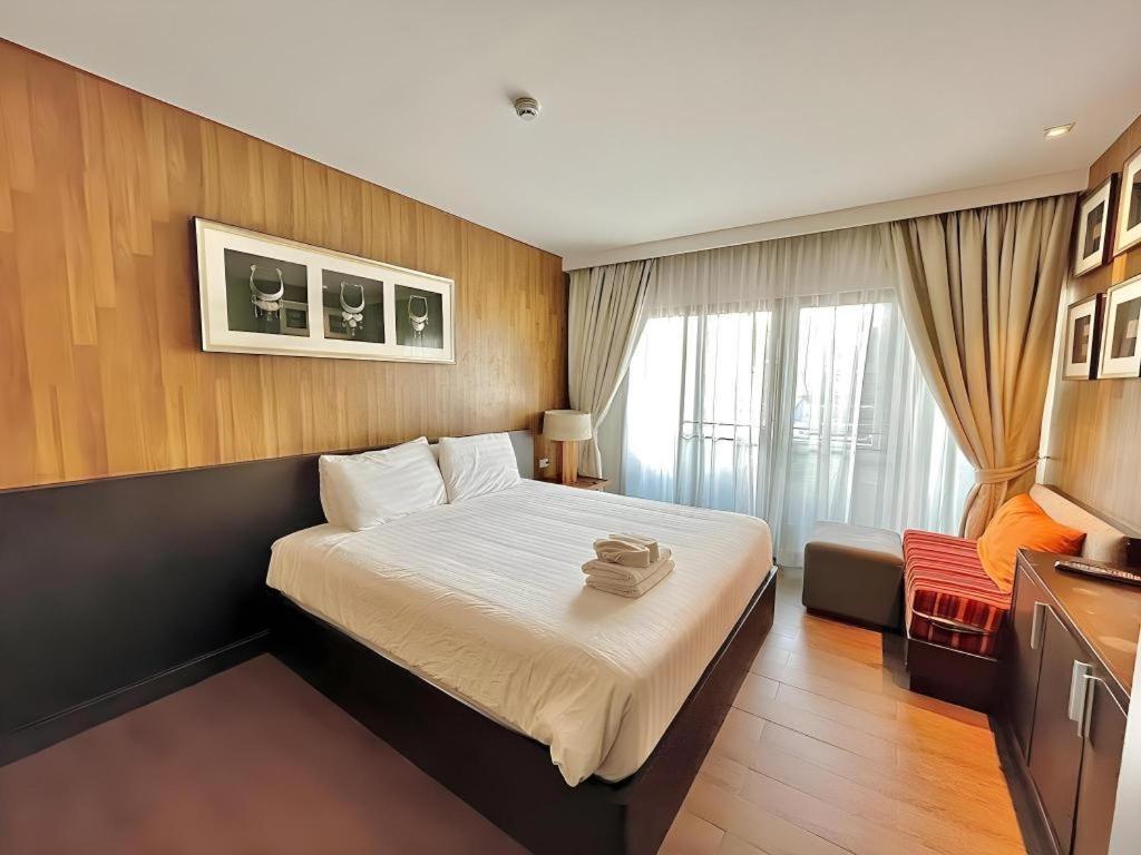 Huernnana Jomsawan Hotel Phrae Exterior photo