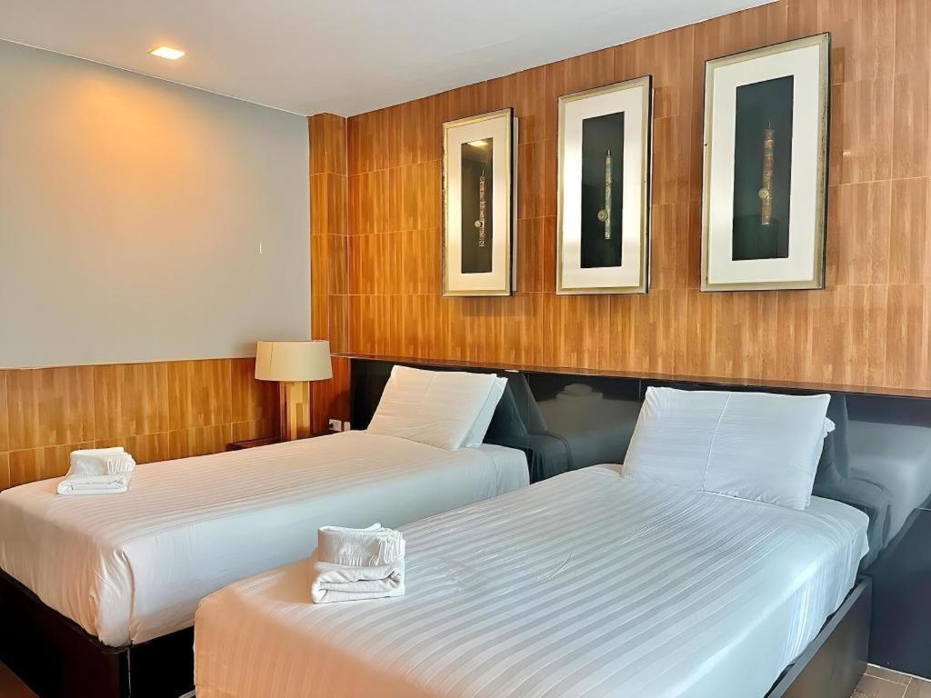 Huernnana Jomsawan Hotel Phrae Exterior photo